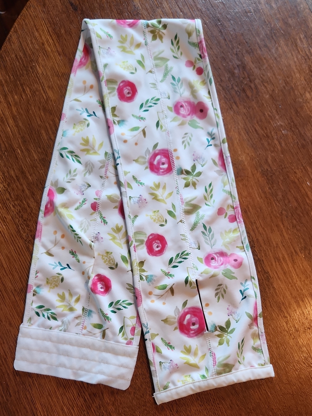 Hands Free Pumping Bra- Pink Floral White Background